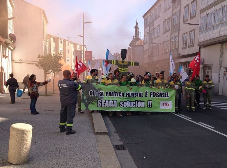 2016 09 23 MarchaSeagaOfrendaFloralSantiago03.jpg